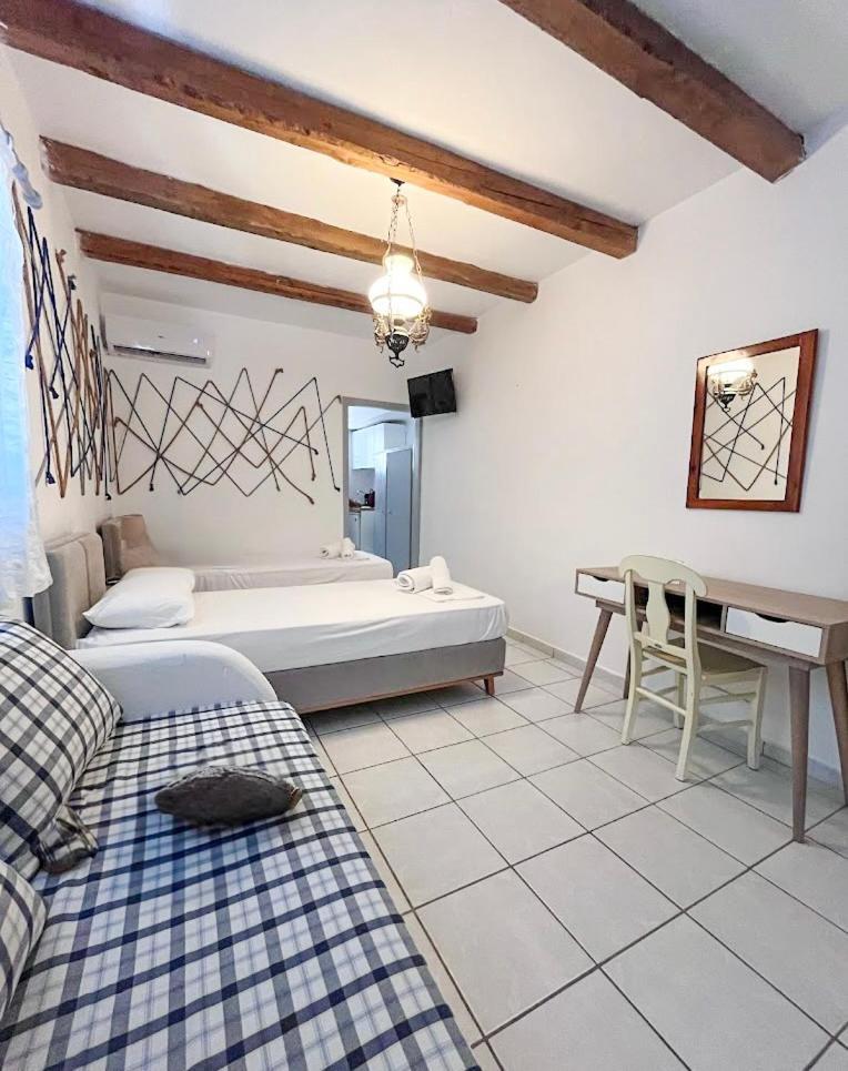 Camares Otel Alopronia Dış mekan fotoğraf